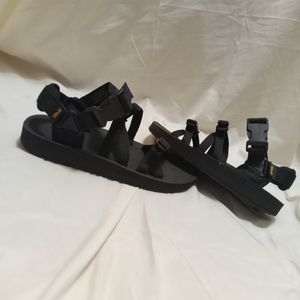 Men's Teva sandals. Black. Size 10